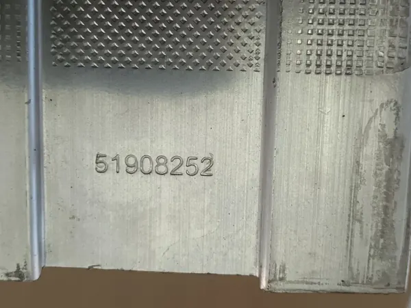 Etupalkki FIAT 500L Edessä image 6