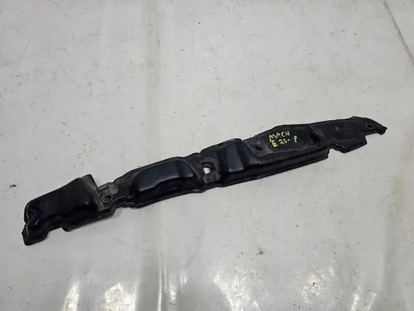 Ford Mustang Mach-E 20- Isolamento de Para-lama Direito LJ8B-R16E560 image 1