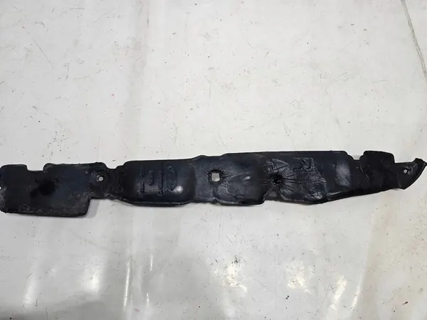 Ford Mustang Mach-E 20- Isolamento de Para-lama Direito LJ8B-R16E560 image 5