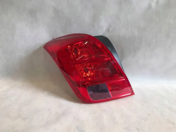 FARO TRASERO IZQUIERDO CHEVROLET TRAX 12-14 OEM 42599452 image 2