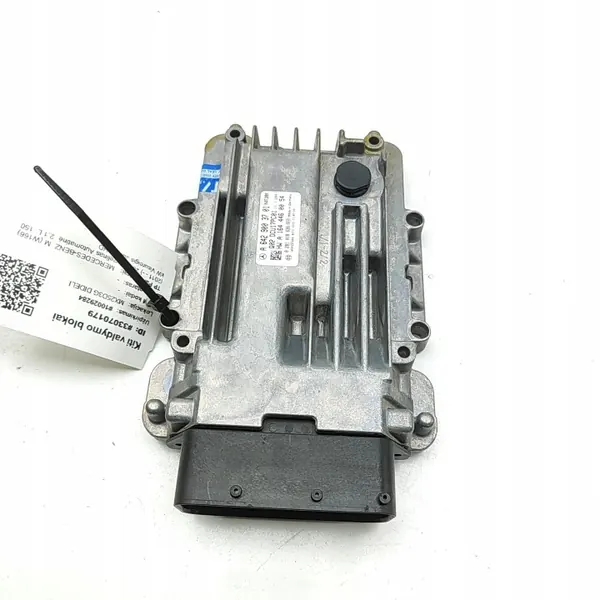 Mercedes AdBlue-besturingseenheid OEM A6429003701 image 3