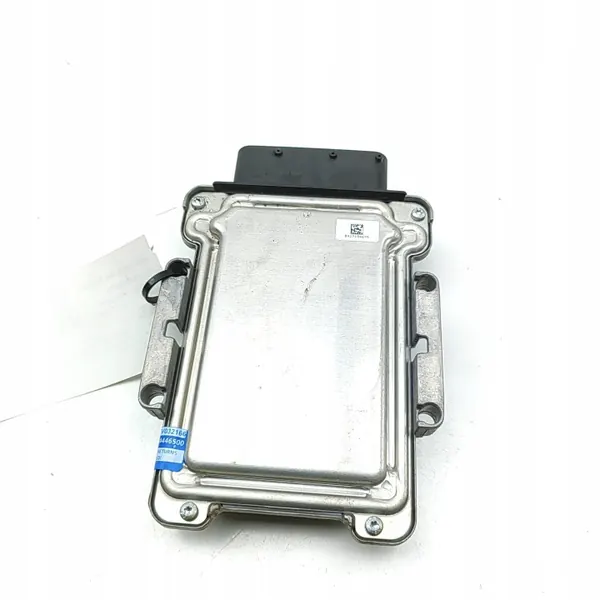 Mercedes AdBlue-besturingseenheid OEM A6429003701 image 4