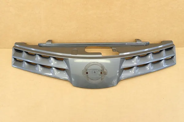 NISSAN NOTE 09 Front Grill 623109U000/9U100 OE image 2