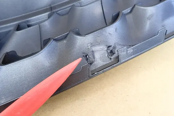 NISSAN NOTE 09 Front Grill 623109U000/9U100 OE image 7