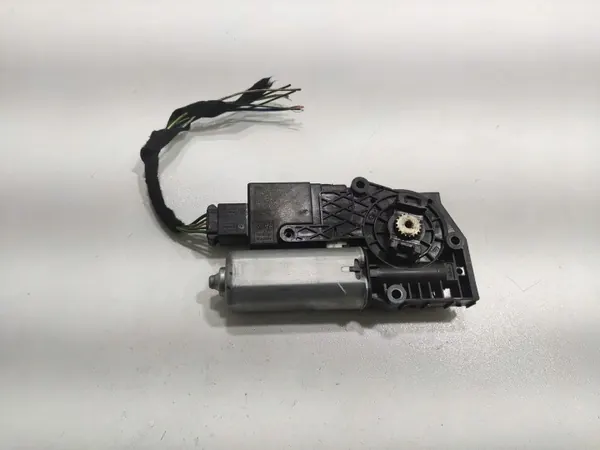 Motor de teto solar OEM 9825641680 Peugeot 2008 II image 3