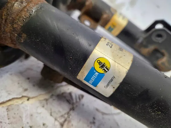 Ensemble d'amortisseurs McPherson avant Saab 93 II 22-140074 image 4