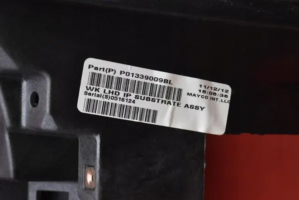 Consola salpicadero airbag OEM P01339009BL Jeep Grand Cherokee image 4