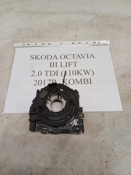 Garniture volant OEM 6Q0953549F pour Skoda Octavia image 2