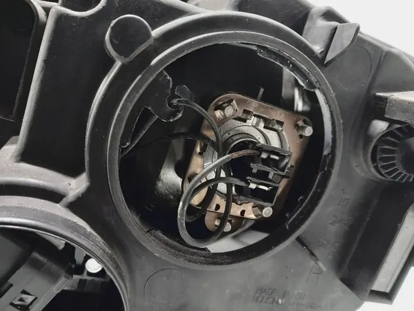 Reflektor Volkswagen PASSAT B7 3AC941006 image 9