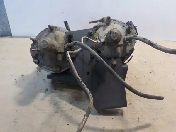 ACTIONNEUR DE FREIN VOLVO FL6 image 3