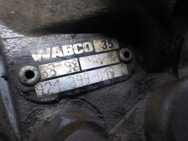 ACTIONNEUR DE FREIN VOLVO FL6 image 6