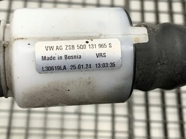 SCR-bränsleinsläppsrör OEM 5Q0131965S Skoda Octavia IV image 3