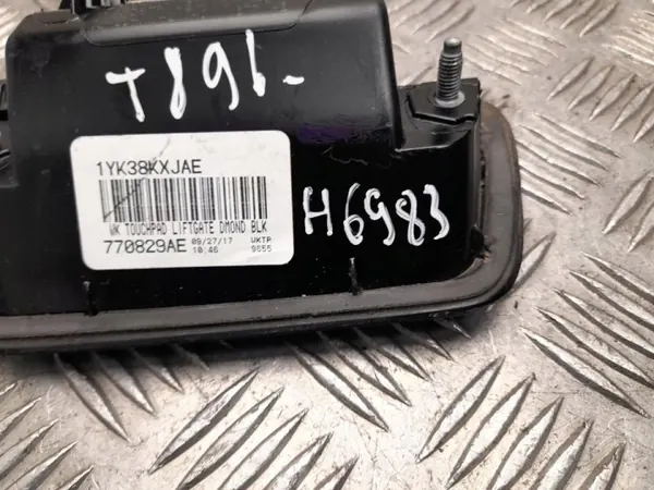 Jeep Kofferraumgriff OEM 770829AE - Gebraucht image 5