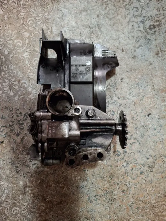 Renault OE 150000147R Oljepump - Begagnad image 2