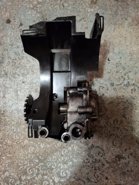 Renault OE 150000147R Oljepump - Begagnad image 3