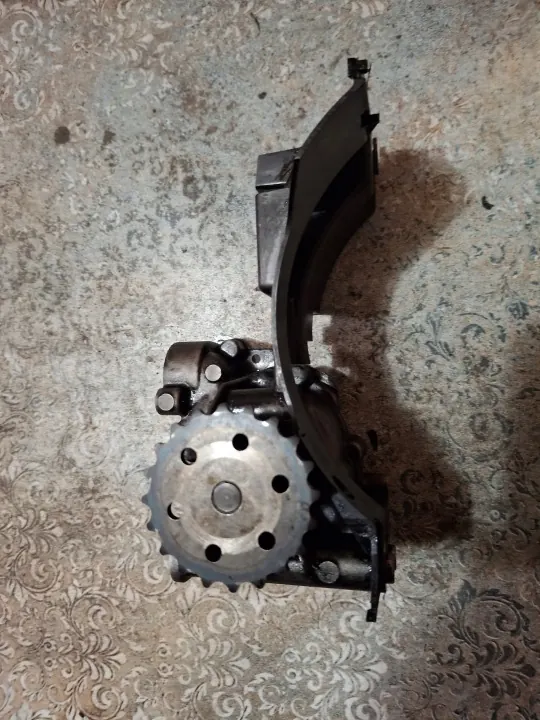 Renault OE 150000147R Oljepump - Begagnad image 4