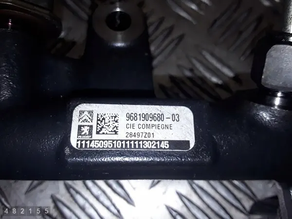 Brandstofrail Peugeot 508 2000 9681909680 image 4