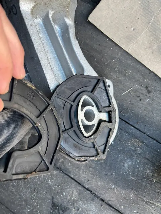 Supporto motore Master Movano 10-23 2.3 Posteriore OEM 112214498R image 5