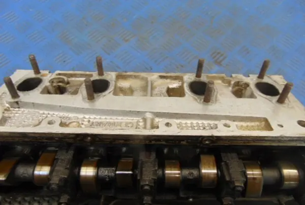 Cabeza de motor VOLKSWAGEN PASSAT B5 1.6 8V 050103373 image 3