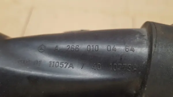 Mercedes-Benz OE A2660100464 Oljefyllkapsel image 3