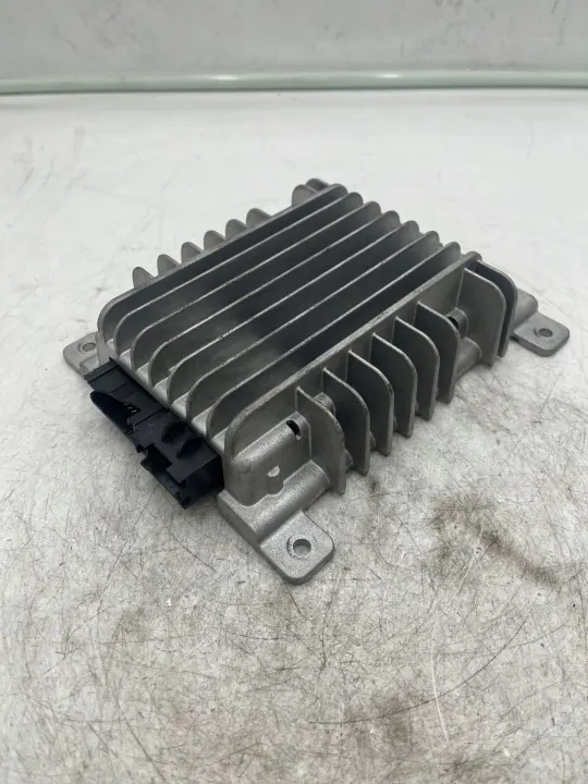 Amplificador de Áudio Mazda 3 OEM BN9R66920 - Usado image 2