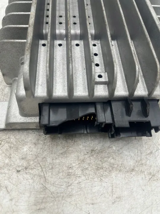 Amplificador de Áudio Mazda 3 OEM BN9R66920 - Usado image 3