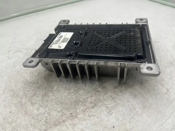 Amplificador de Áudio Mazda 3 OEM BN9R66920 - Usado image 8