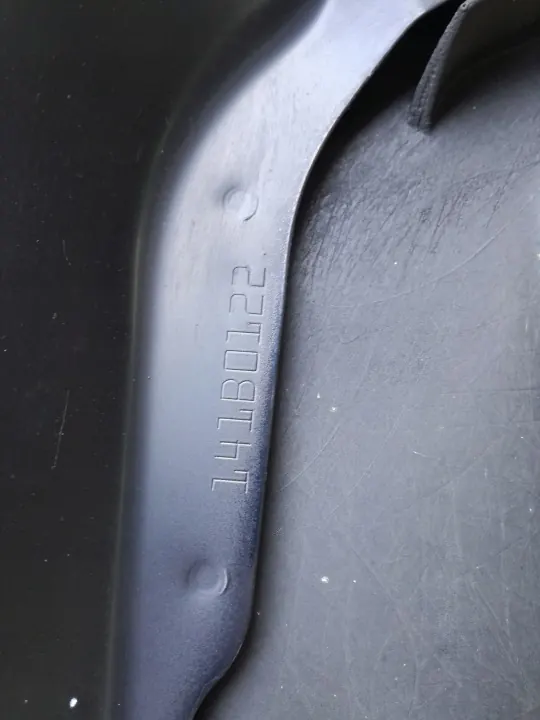 BMW E88 bakre taktäcke OEM 2668 - Begagnad image 5