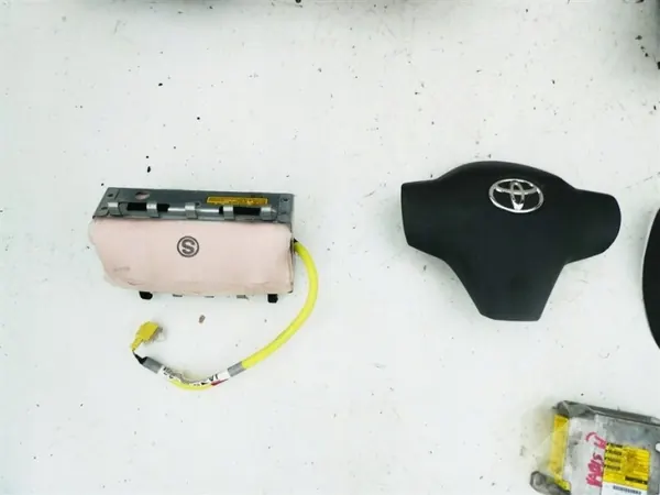 OEM 4rfdvbyu889ol Airbag Salpicadero Toyota Yaris II image 4
