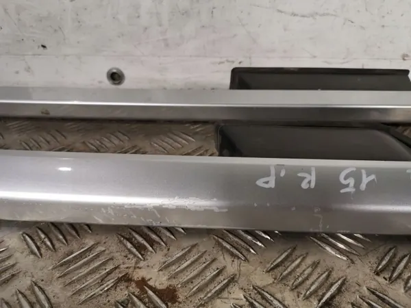Barres de toit Subaru Forester OEM FBZ11149 - Occasion image 3