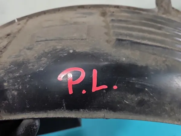 Front Left Wheel Arch Hyundai i20 II 14-20 OEM 86811-C8000 image 2