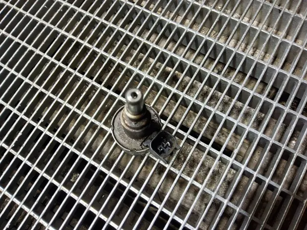 Pompe à carburant Webasto OEM AU525J284AA Ford Ranger image 4