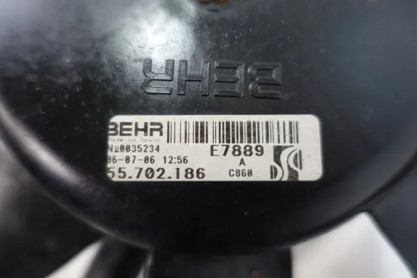 Jäähdytinpuhallin Fiat OE OEM 55700995 Grande Punto:lle image 8