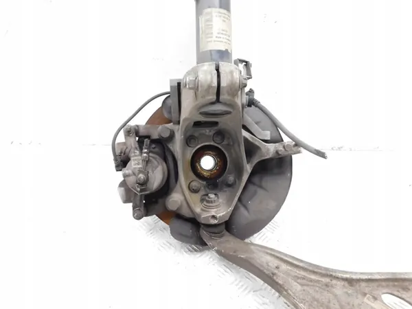 Höger fram upphängningsknut - Mercedes GLA II H247 1.3 image 4