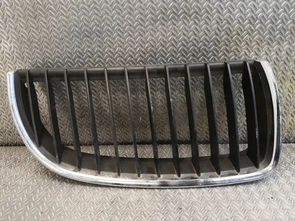 BMW 3 E90 E91 Tuuletusritilä OEM 7120008 Käytetty image 2