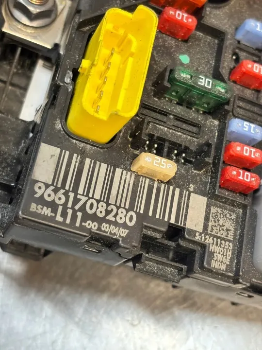 BSM L11 Module Peugeot Citroen 9661708280 image 3