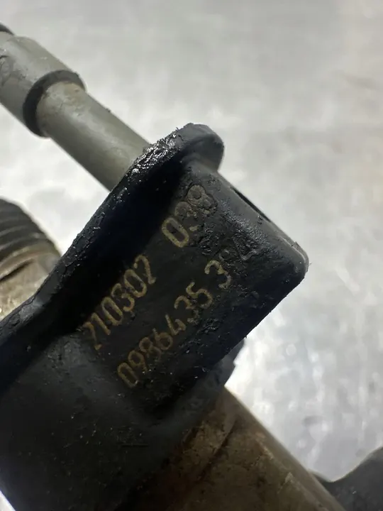 Iniettore carburante BMW 5 E60 E61 2008 image 4