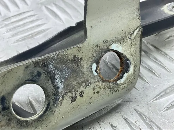 Bisagra de capó izquierda VW Tiguan 08-18 5N0823301A image 6