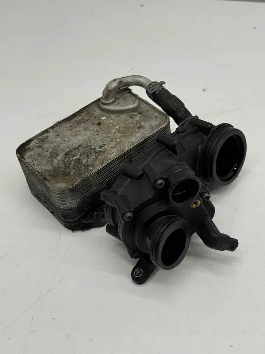 AUDI A4 A6 A7 C7 3.0 TDI Carcasa de Termostato OEM image 4