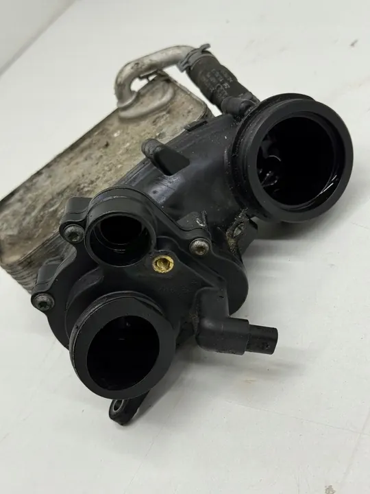 AUDI A4 A6 A7 C7 3.0 TDI Carcasa de Termostato OEM image 5