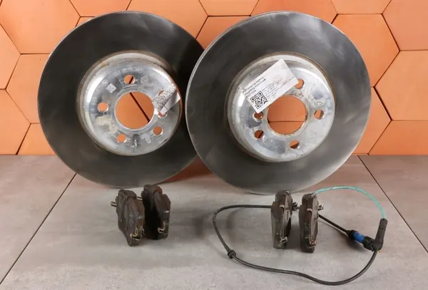 Discos e pastilhas de freio dianteiros BMW 5' G30 G31 X3 G01 X4 G02 330X24 OEM image 3