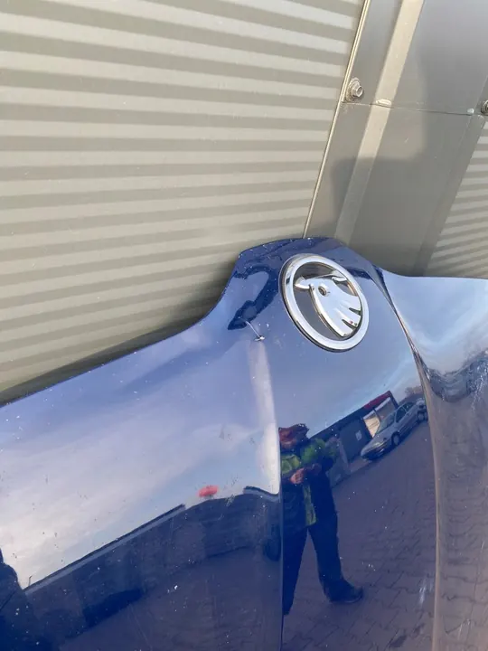 Motorhuv, Skoda SuperB image 4