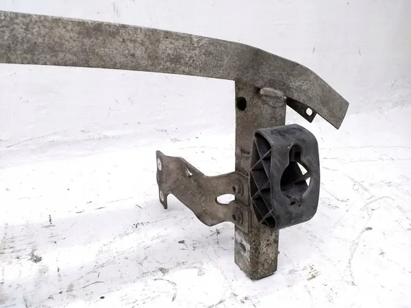 Renforcement de pare-chocs avant BMW 7 G11 G12 image 4