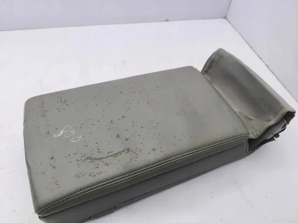 Lexus IS 220D-250-350 2007 Rücksitzarmlehne OEM AMD126213 image 10