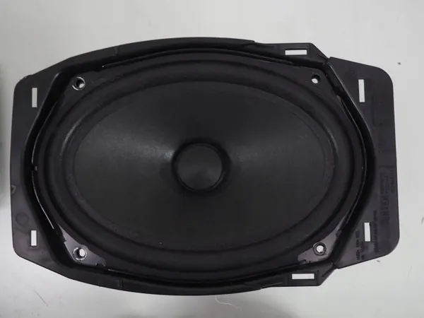 Luidsprekerversterker OEM 498764427 voor BMW i8 image 10