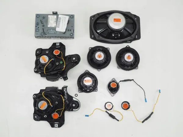 Luidsprekerversterker OEM 498764427 voor BMW i8 image 6