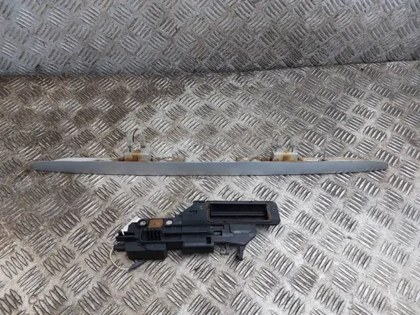 OEM 744 1637402293 Kofferbakklep Afwerking & Handgreep Mercedes ML image 2