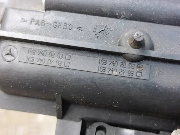 OEM 744 1637402293 Kofferbakklep Afwerking & Handgreep Mercedes ML image 6