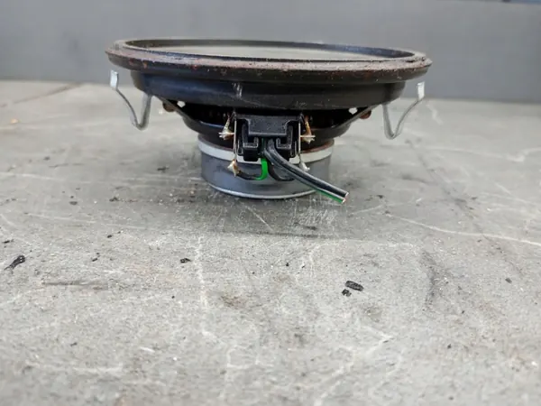 OEM 1248203902 kojetaulukaiutin Mercedes W124 image 3