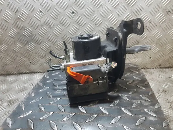 ABS-pumppu OEM 44510-0D031 Toyota Yaris 2:lle image 2